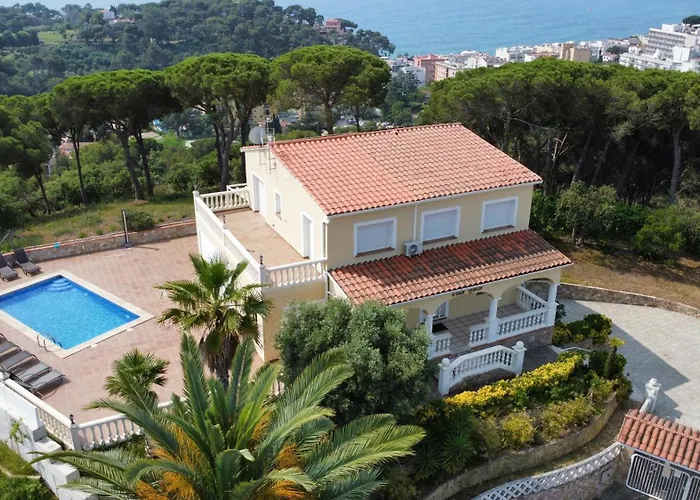 Costa Brava Holidays Yuca, Sea Views, Pool