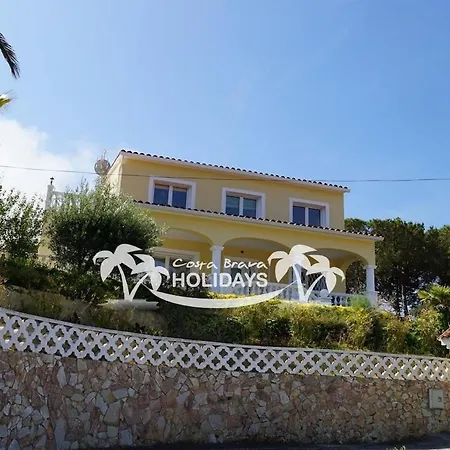 Costa Brava Holidays Yuca, Sea Views, Pool Vila