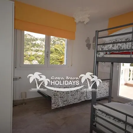 Costa Brava Holidays Yuca, Sea Views, Pool Villa