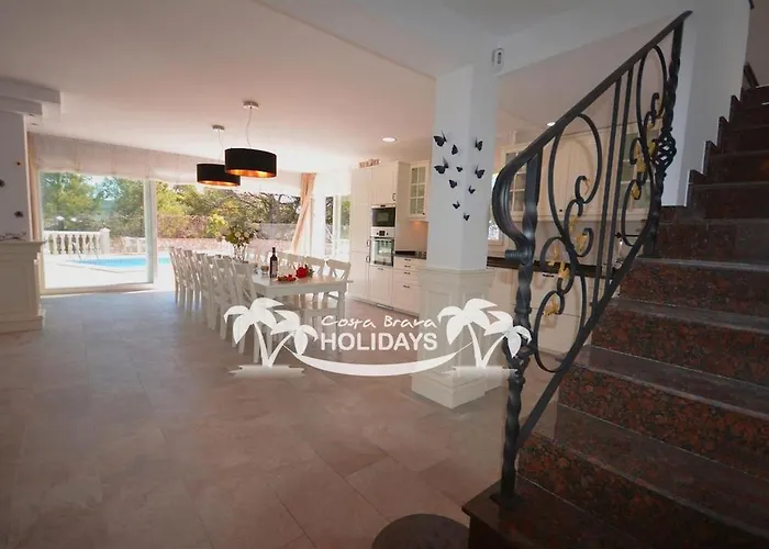 Costa Brava Holidays Yuca, Sea Views, Pool Vila *