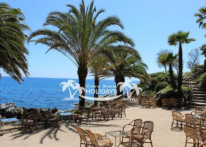 Willa Costa Brava Holidays Yuca, Sea Views, Pool