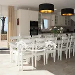 Costa Brava Holidays Yuca, Sea Views, Pool Вилла