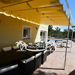 Вилла Costa Brava Holidays Yuca, Sea Views, Pool Льорет-де-Мар