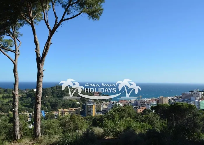 Costa Brava Holidays Yuca, Sea Views, Pool * Lloret de Mar
