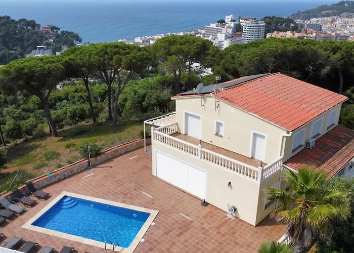 Villa Costa Brava Holidays Yuca, Sea Views, Pool Lloret de Mar